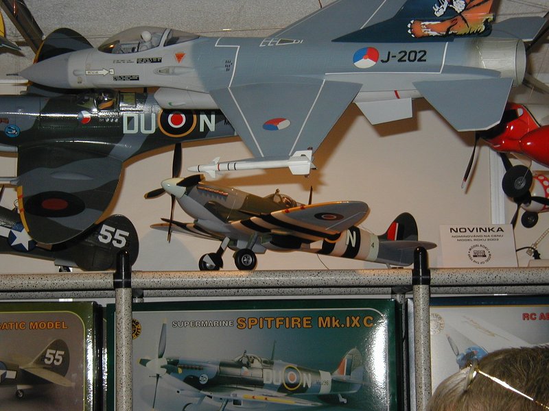 model-hobby-2003-011 